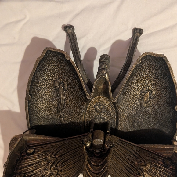 Vintage Brass Butterfly Trinket Box - Picture 7 of 7